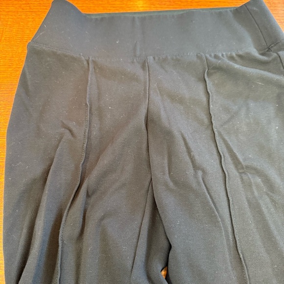 Nine West size small Classic Black Leggings - Picture 4 of 6
